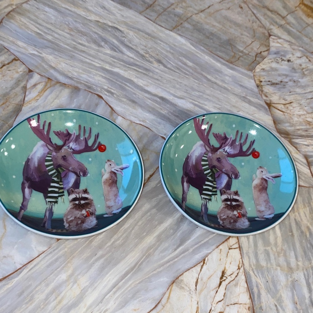 Greenbox Art Cathy Walters‎ Winter Moose Raccoon Rabbit Small Plates Set of 2